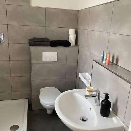 Westend Real Estate-residenz アパートホテル