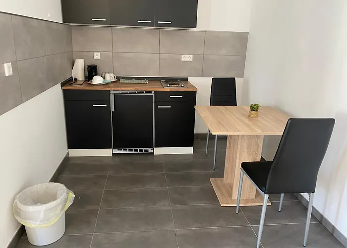 Westend-residenz Aparthotel 3*